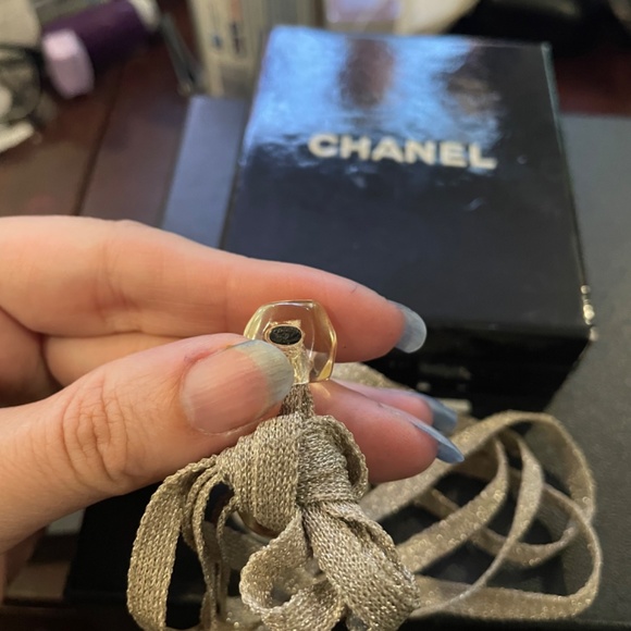 Chanel 02P Lucite CC Necklace - Picture 3 of 4